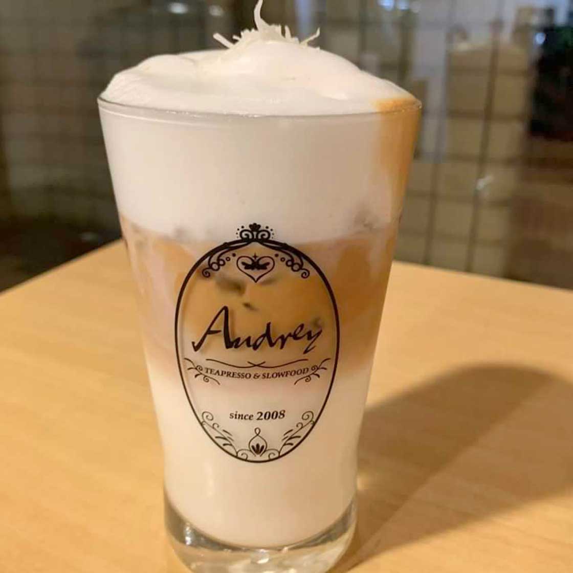 『Teapresso＆slowfood Cafe Audrey（カフェ オードリー）』ドリンク