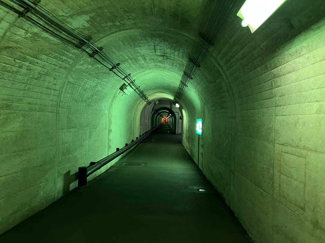 『清津峡』清津峡渓谷トンネル