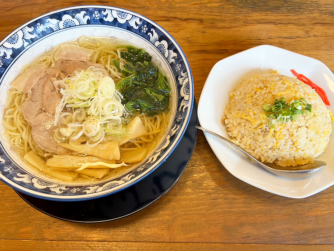 ラーメン南の_琥珀中華とミニチャーハンのセット