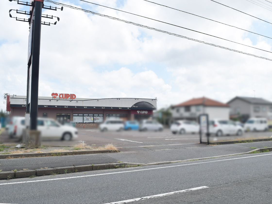 24Sweets shop 新潟粟山店_駐車場