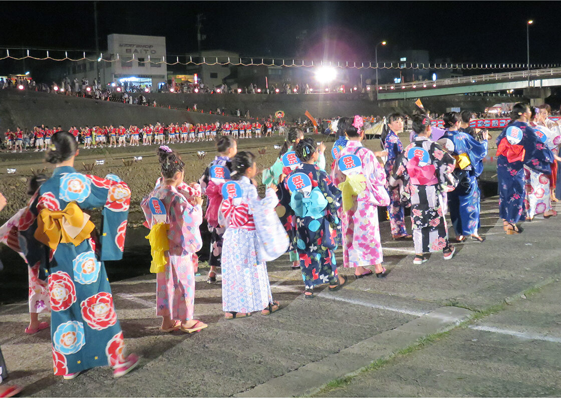 越後加茂川夏祭り