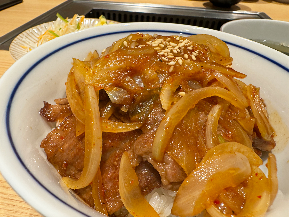 焼肉や 善山_上カルビ丼