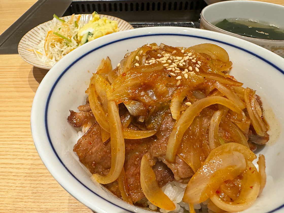 焼肉や 善山_上カルビ丼