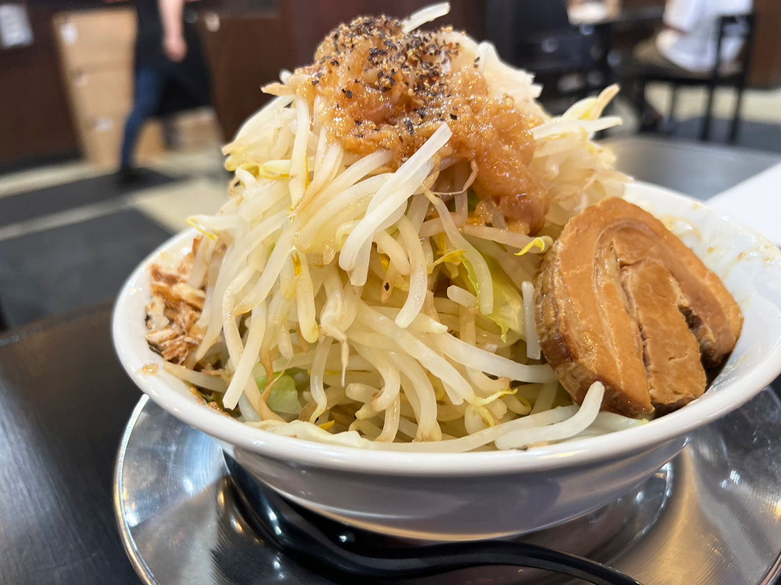 麺×肉×ベジ メガ豚パンチ 新発田店