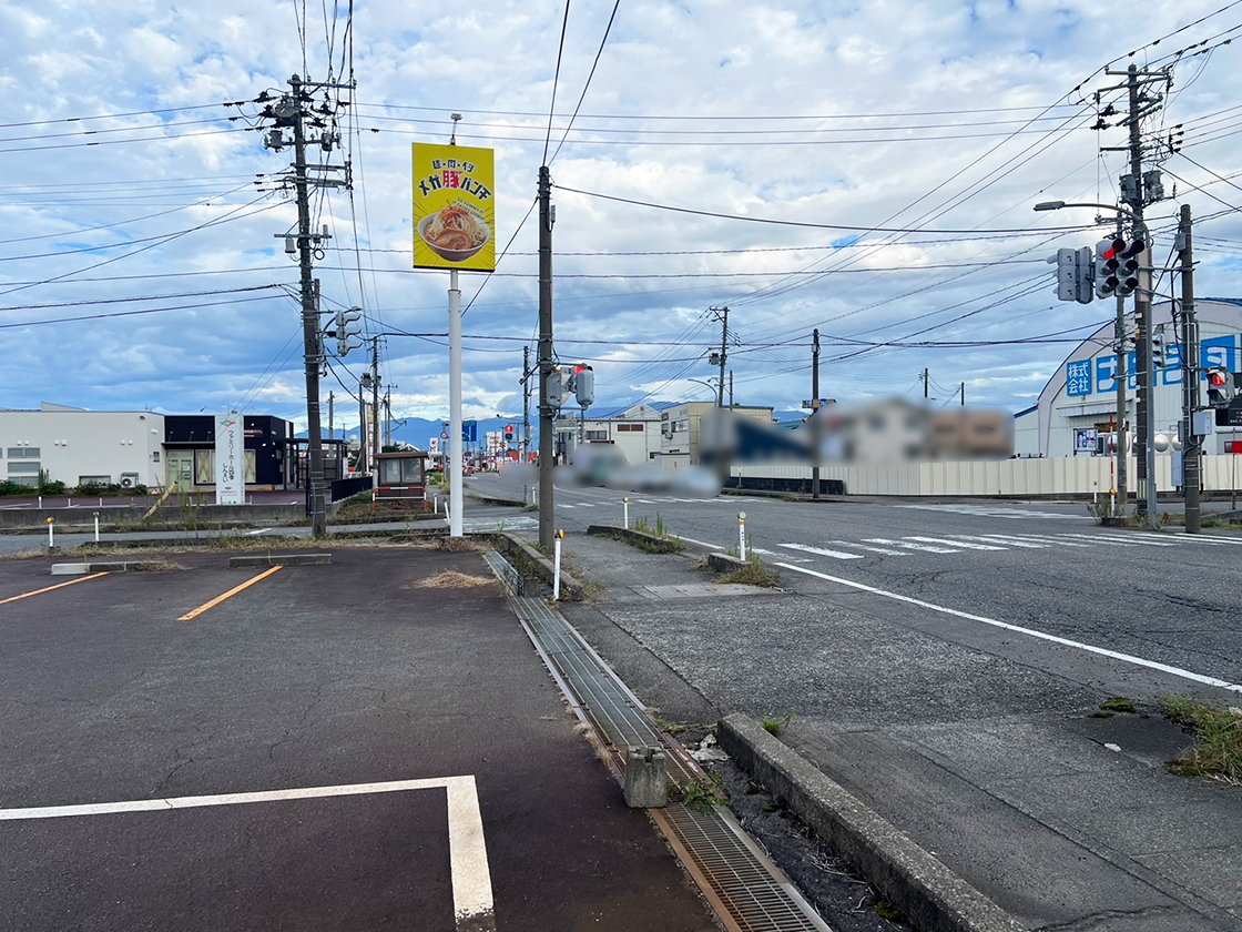 麺×肉×ベジ メガ豚パンチ 新発田店_場所