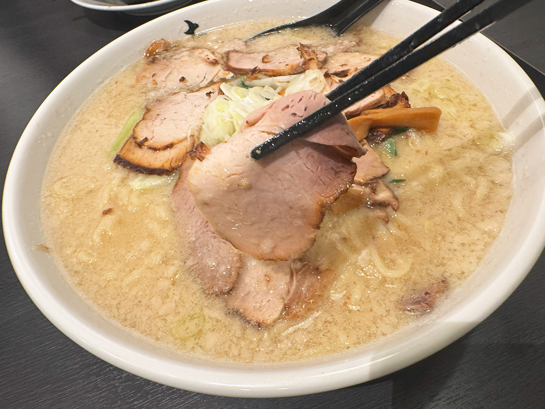 らーめんの土佐屋 竹尾インター店_背脂みそラーメン