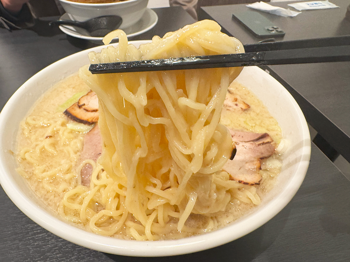 らーめんの土佐屋 竹尾インター店_背脂みそラーメン