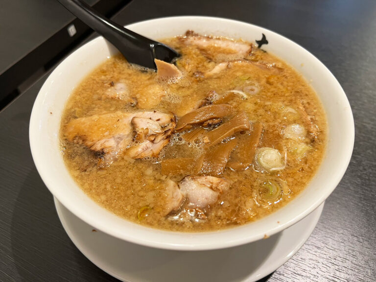 らーめんの土佐屋 竹尾インター店_背脂しょうゆラーメン