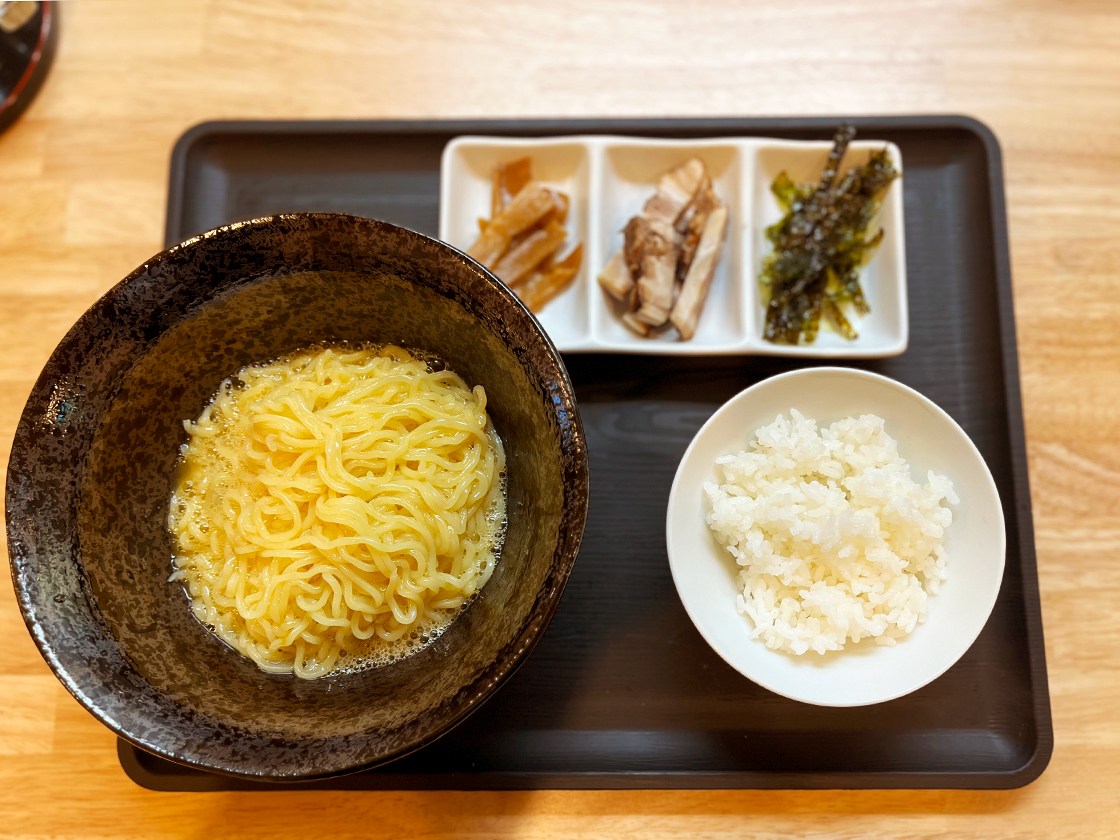 ラーメン友_卵かけ中華麺