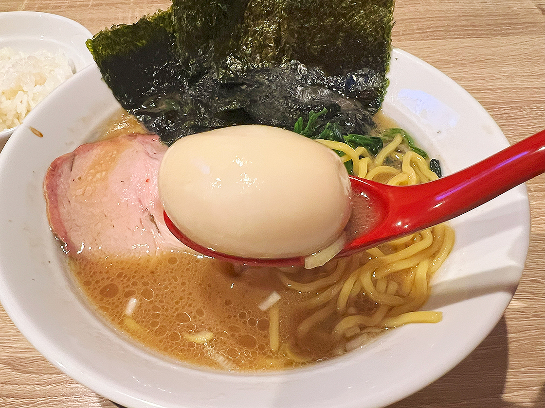 横浜家系ラーメン 秋葉家_家系ラーメン