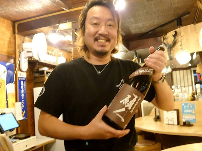 海鮮とうやの店長・のぶさん