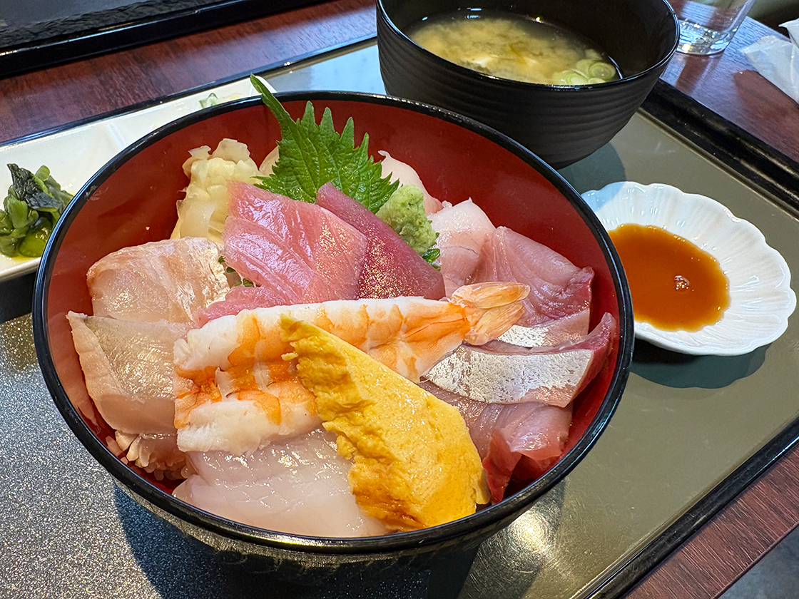 海鮮鮮魚 勝 & LA BISTORIA_海鮮丼