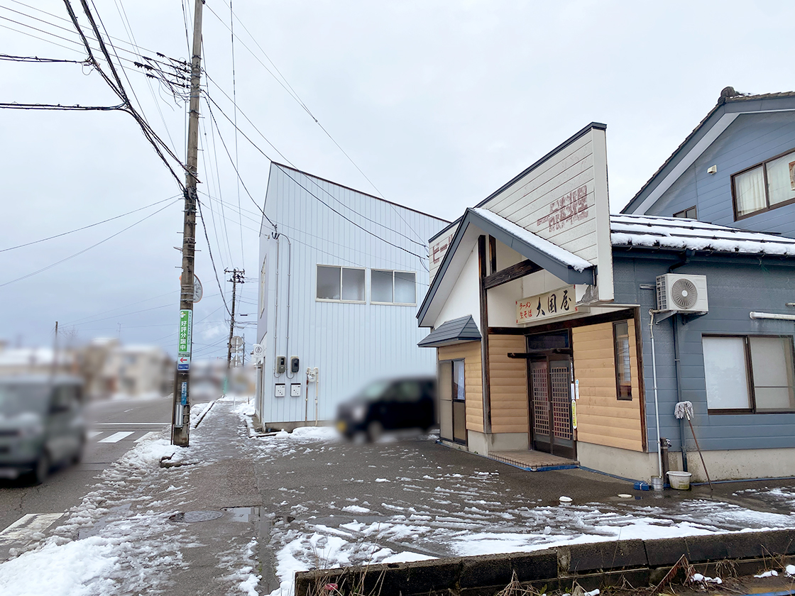 炭火焼酒場といろ_場所