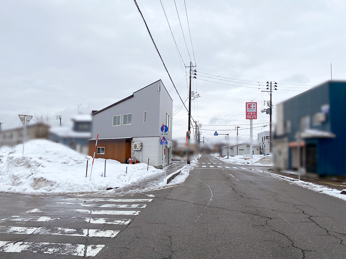 炭火焼酒場といろ_場所