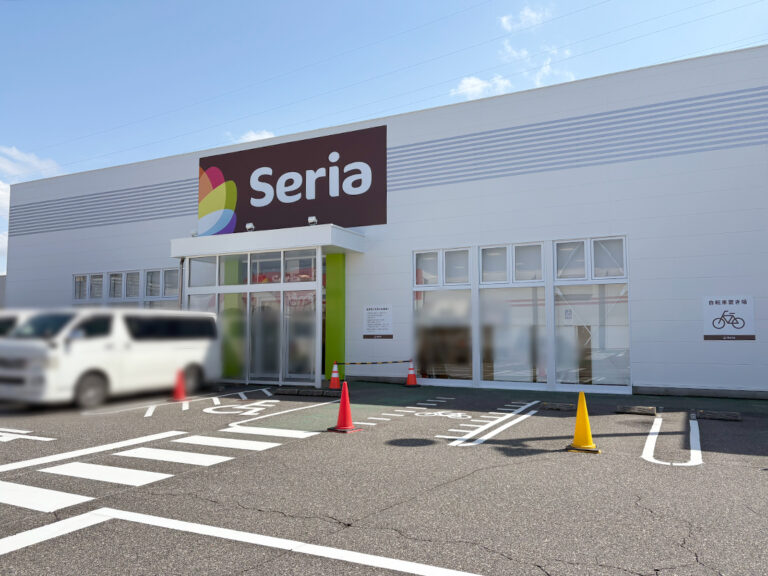 セリアフレスポ赤道店_外観