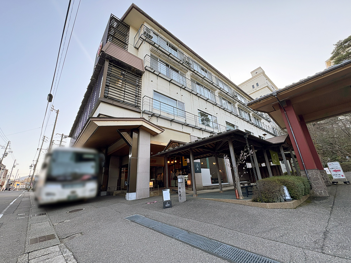 弥彦MONZENカフェ_場所