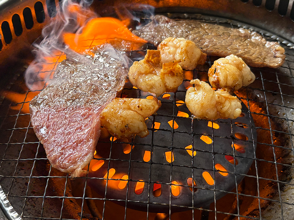 焼肉 肉の山_ホルモン・レバー・ハツ