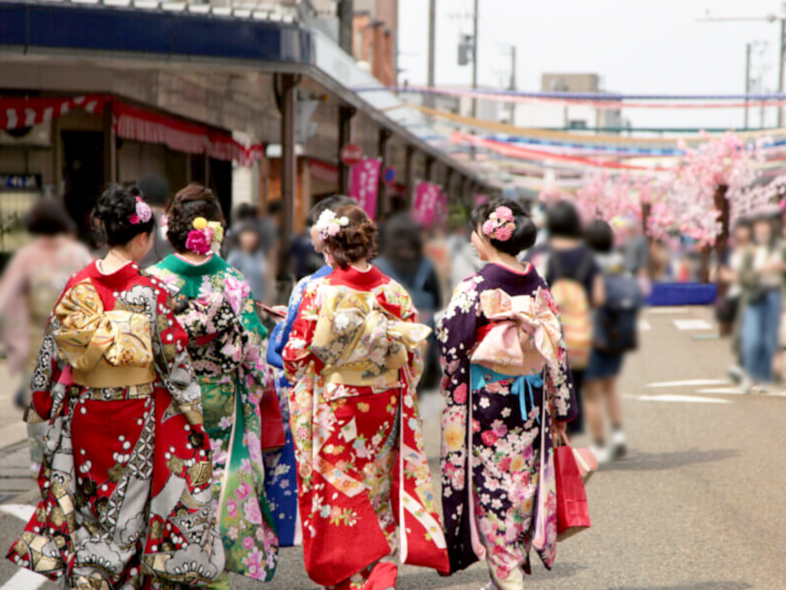 十日町きものまつり