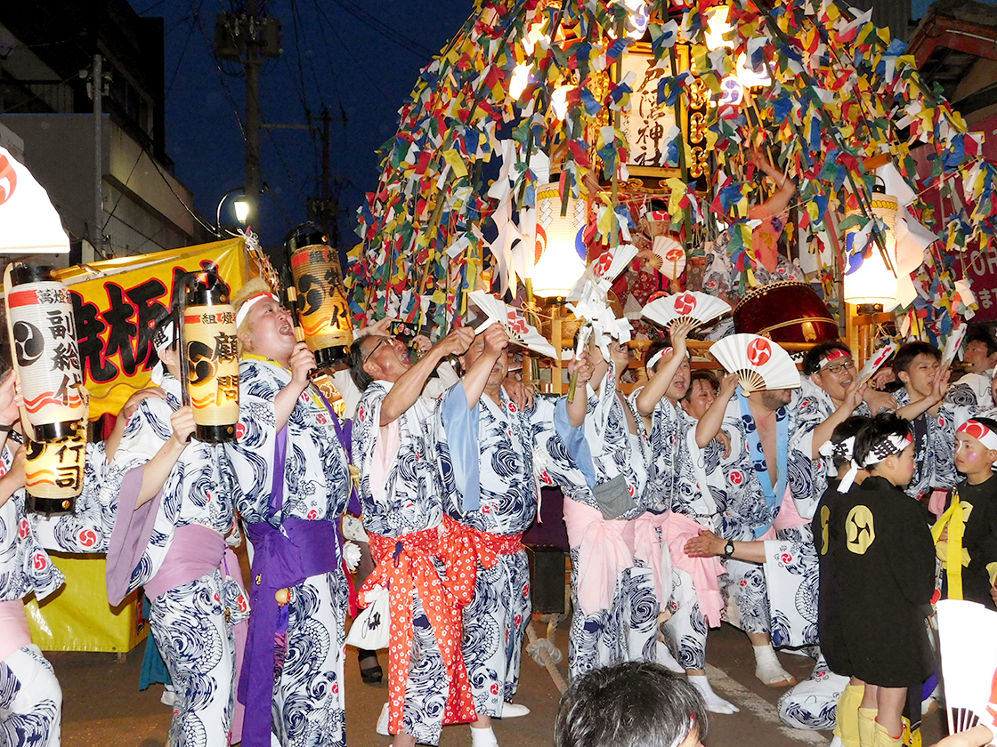 戸隠神社春季大祭-萬燈-