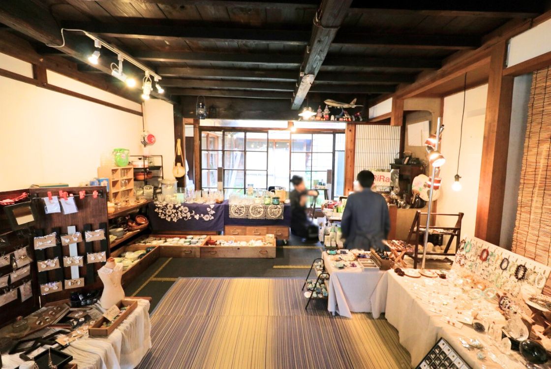 町屋でフリマ