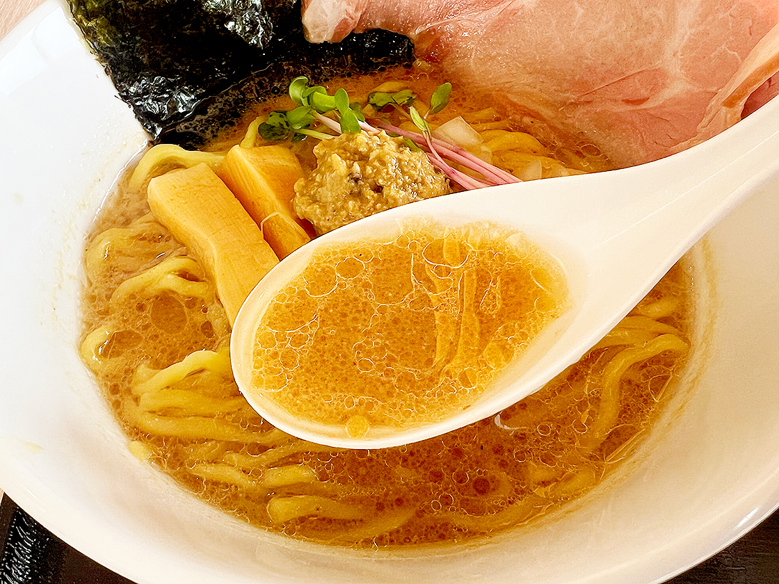 牡蠣と昆布のらー麺専門店 MANNISH　