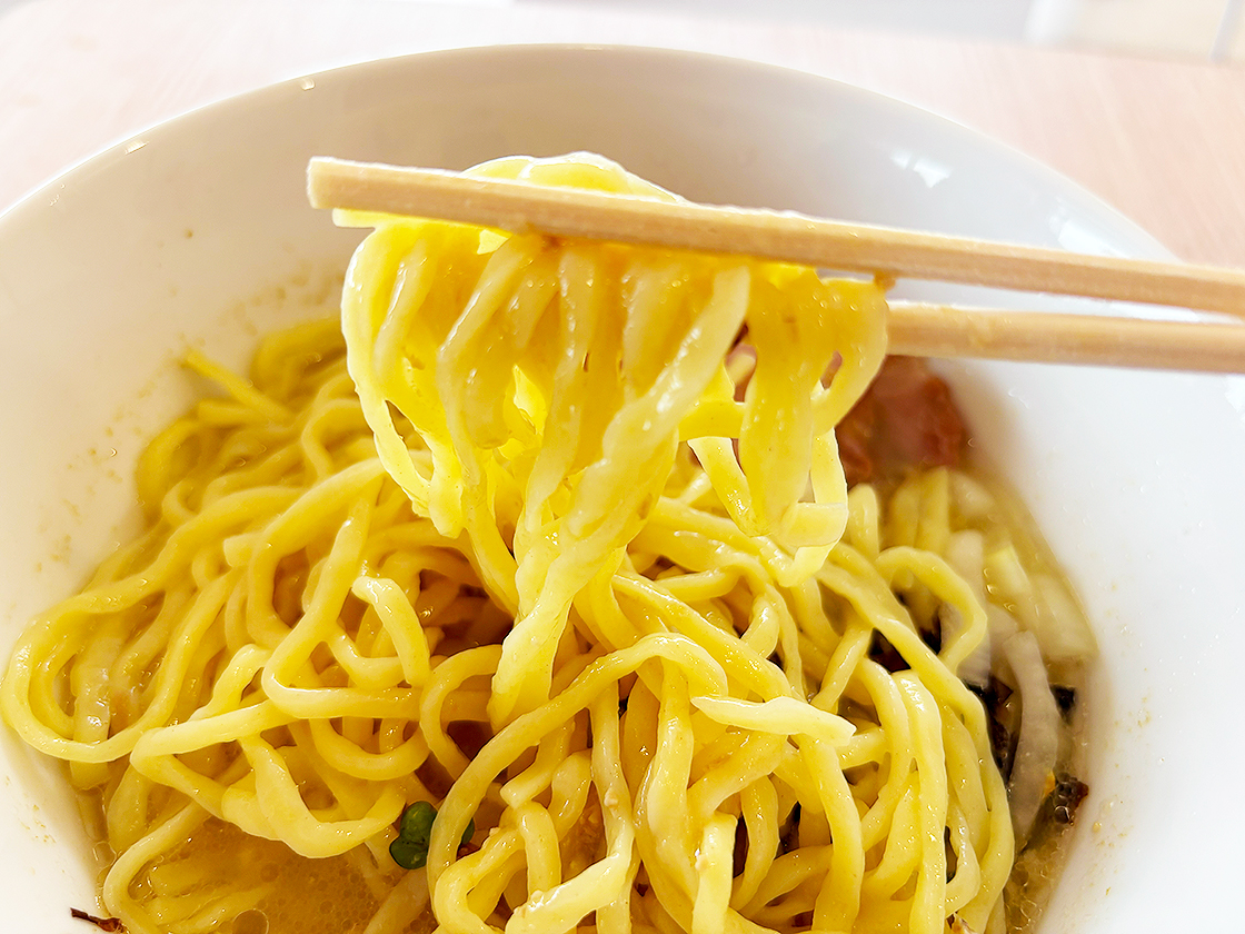 牡蠣と昆布のらー麺専門店 MANNISH　