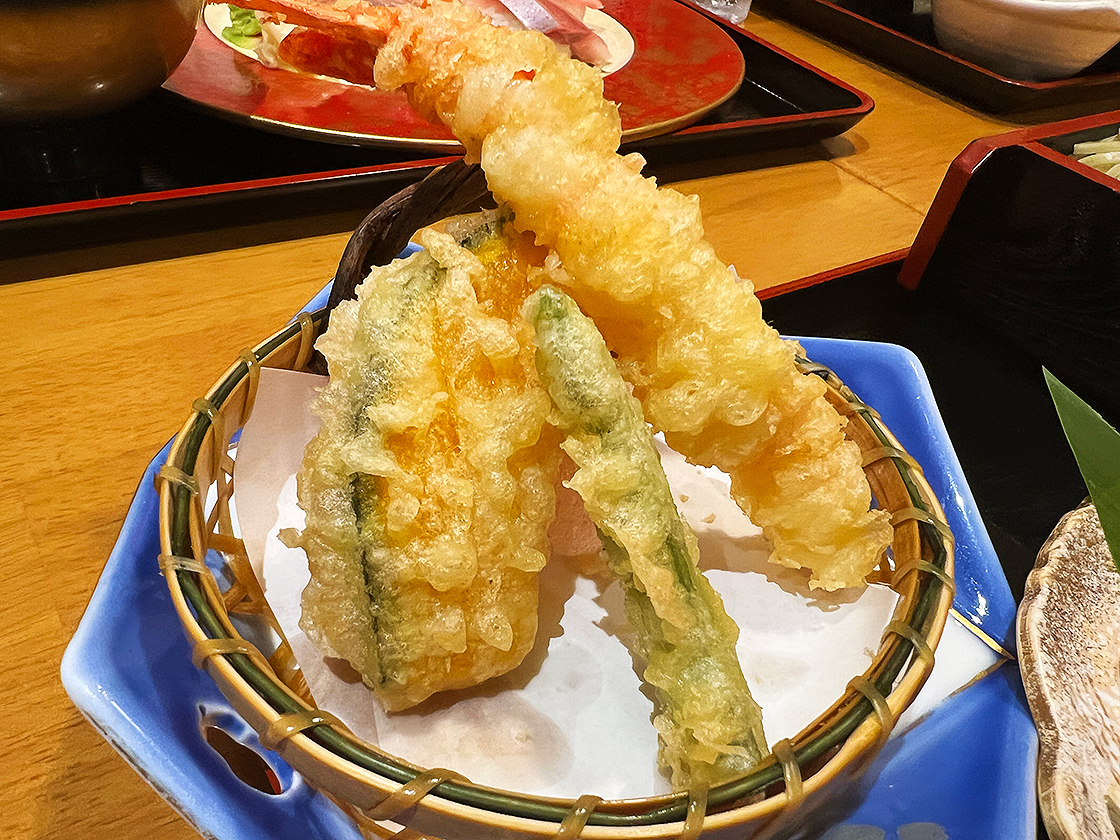 壱勢 CoCoLo新潟店_寿司五貫天ぷらそばセット
