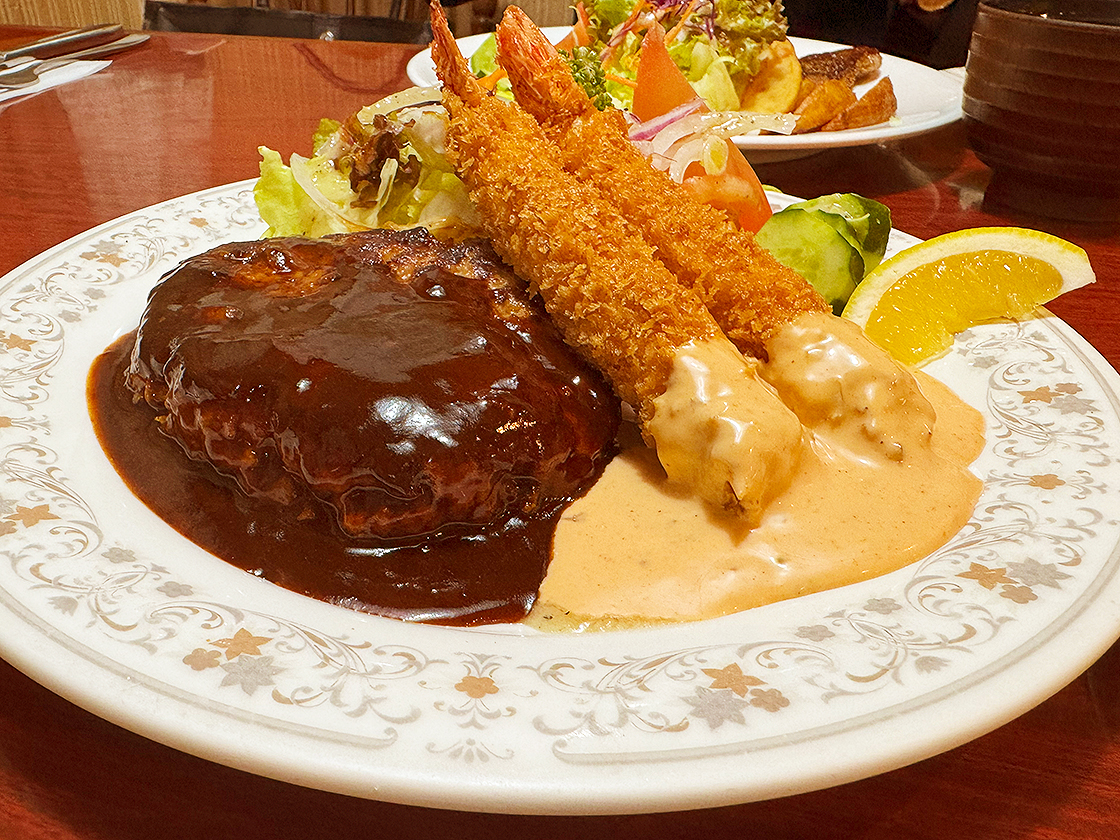 レストラン ムッシュ_ハンバーグとエビフライ