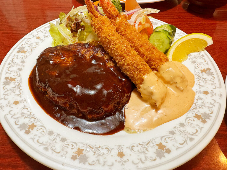 レストランムッシュ_ハンバーグとエビフライ