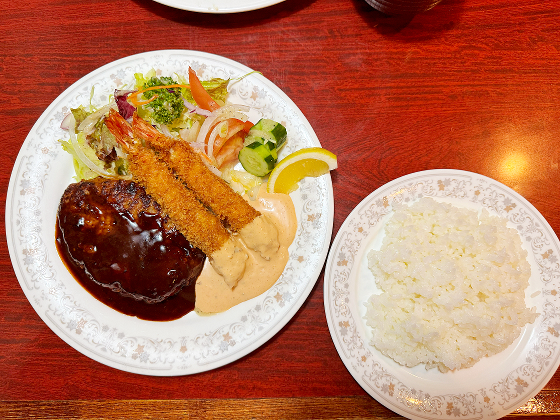 レストランムッシュ_ハンバーグとエビフライ