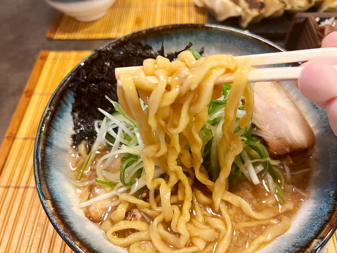 煮干し中華つなぐ