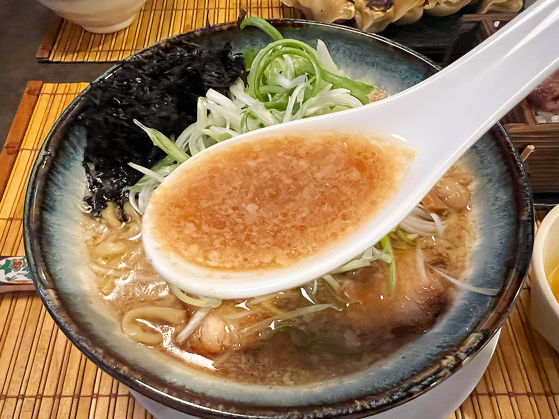 煮干し中華つなぐ