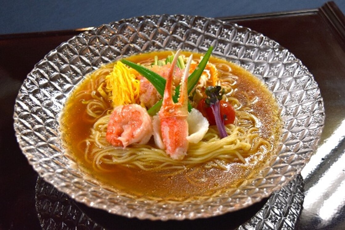什錦涼麺 彩り豊かな海鮮入り五目冷やしそば