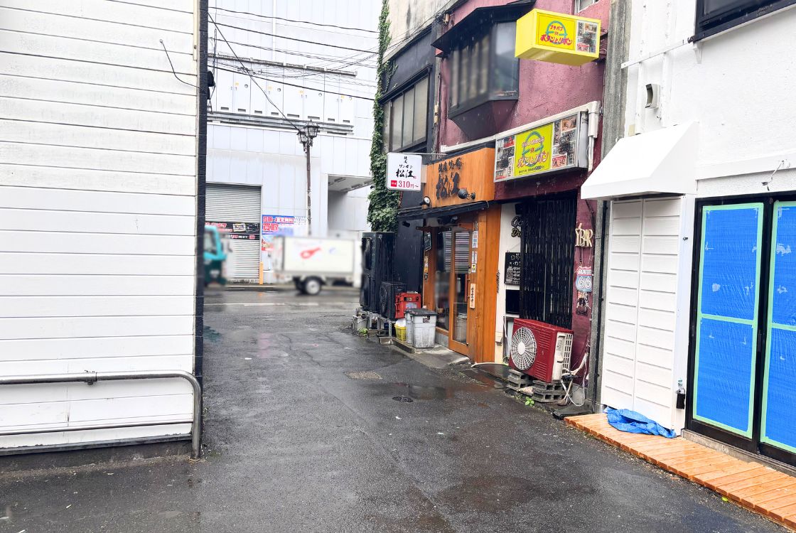 NIIGATA BAL 81°の場所