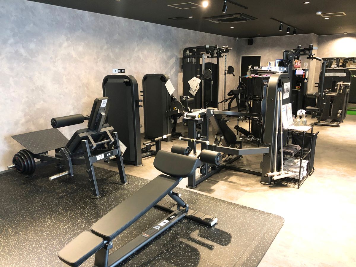 TGFIT24三条店の店内