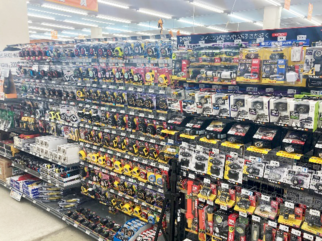 コメリPRO 土橋店の店内