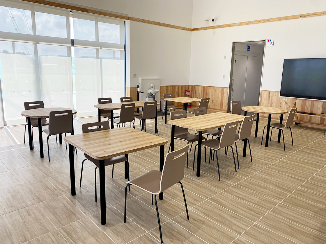 お米となかよしパークの店内