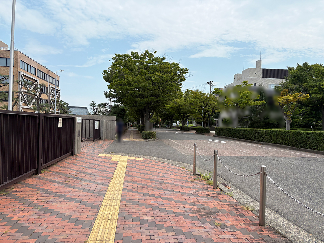 スープとお茶 ひとさじ喫茶室の場所