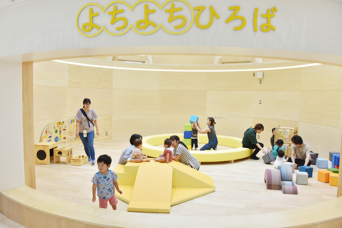 うさぎもちハレラテつばめのよちよちひろば