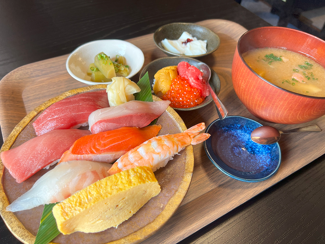 ダイニングさちや