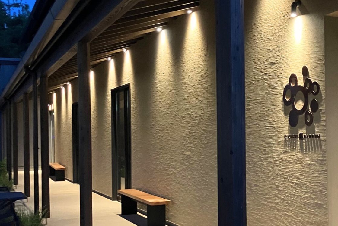 ふなぐちまつり 雁木下立ち飲みテーブル席