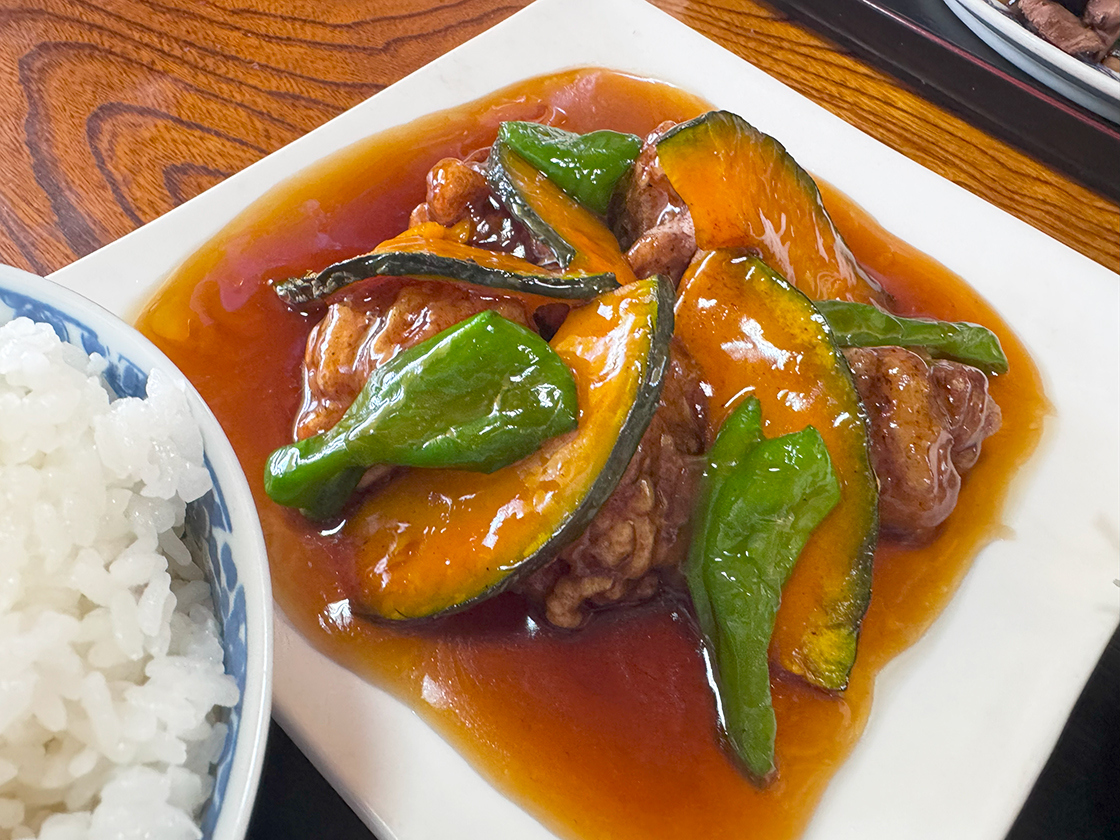 食堂 味吉 あんかけからあげ定食