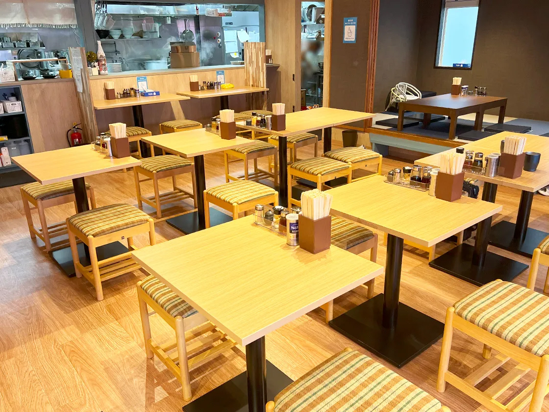 麺匠一鶏の店内