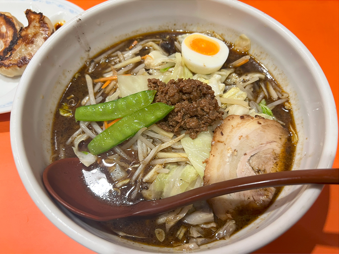 ことぶき屋の黒ゴマ野菜担々麺