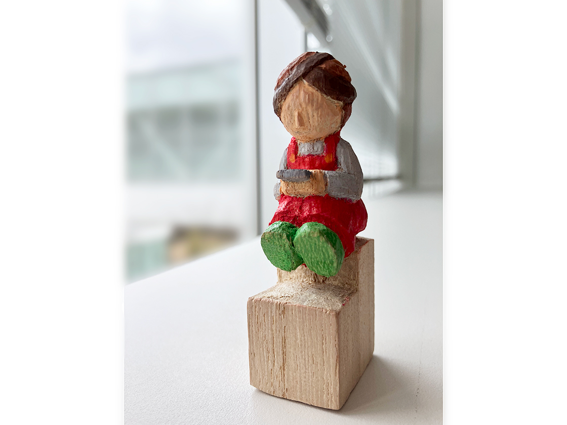 イガシマナオコさんの木彫作品