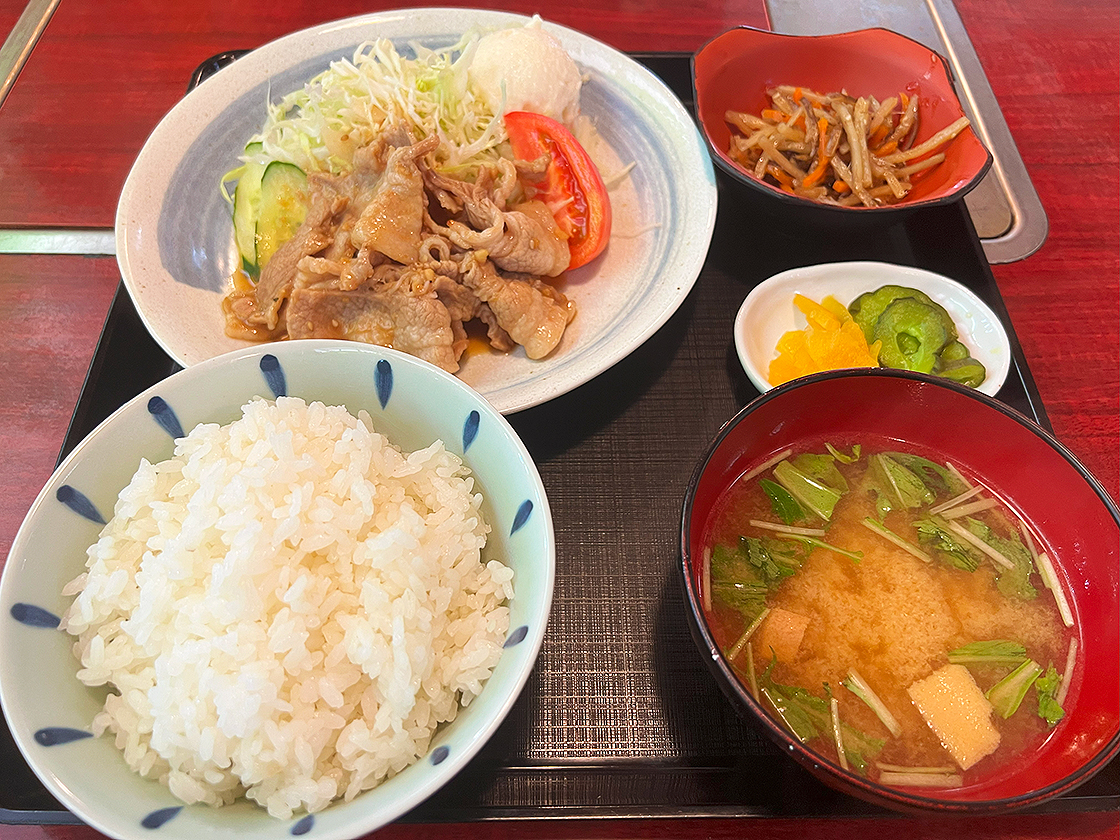 お食事処 中村屋　焼肉定食
