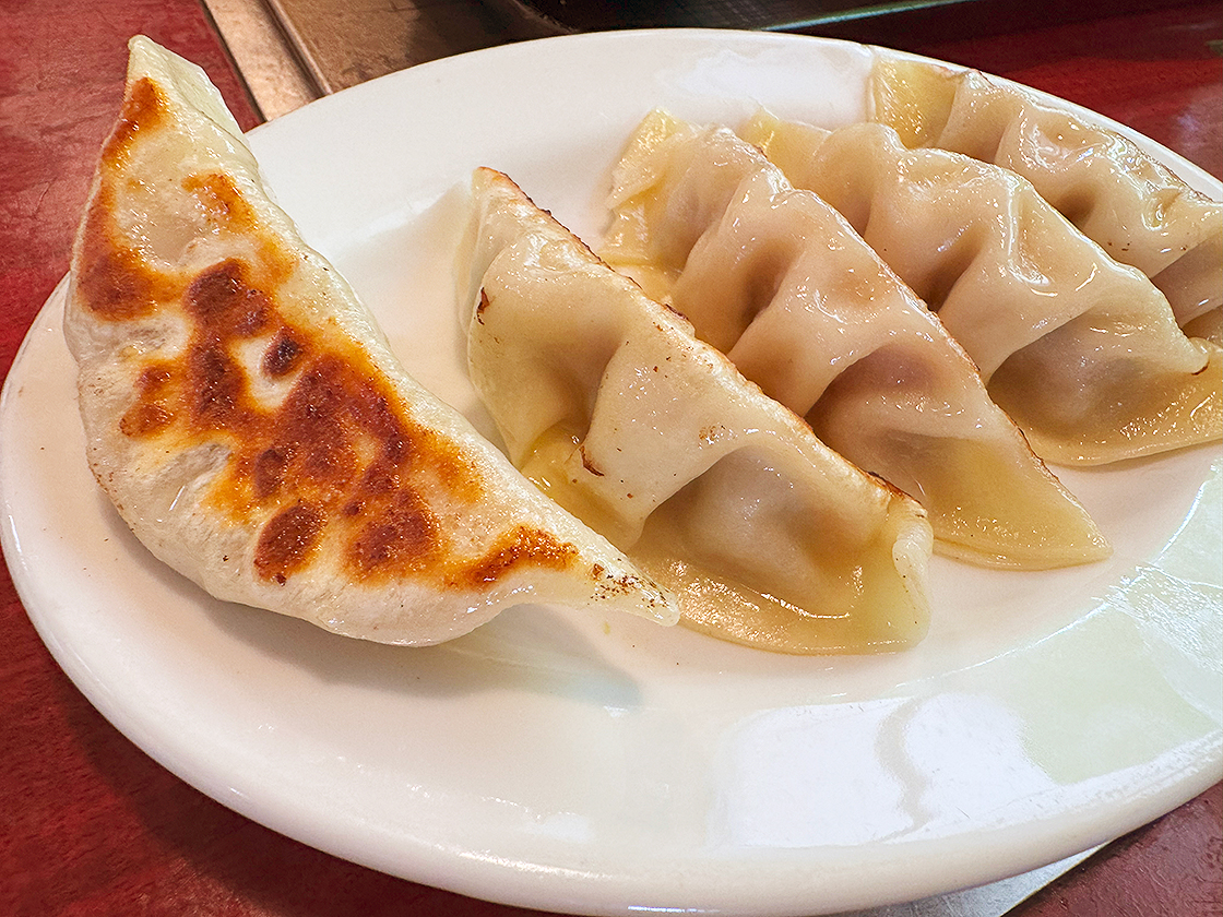 お食事処 中村屋　餃子
