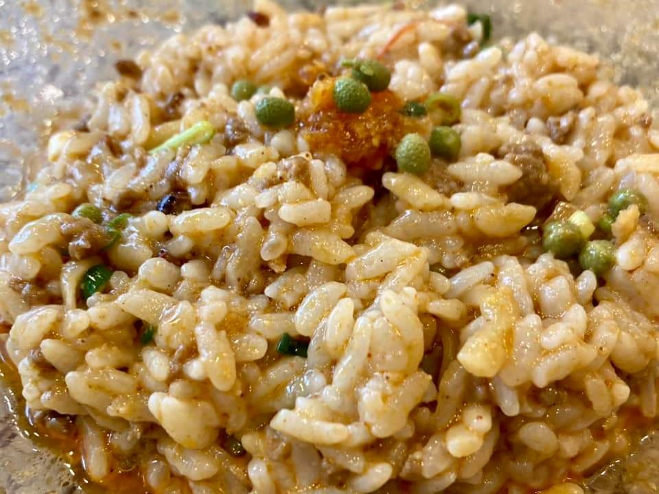 クラフト担々麺 にのたんの朝挽き胡麻の汁なし担々麺にごはんを加えたリゾット風