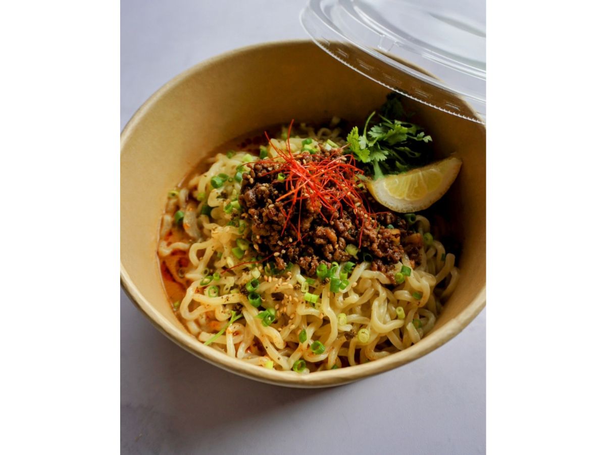 クラフト担々麺 にのたんの朝挽き胡麻の汁なし担々麺のテイクアウト