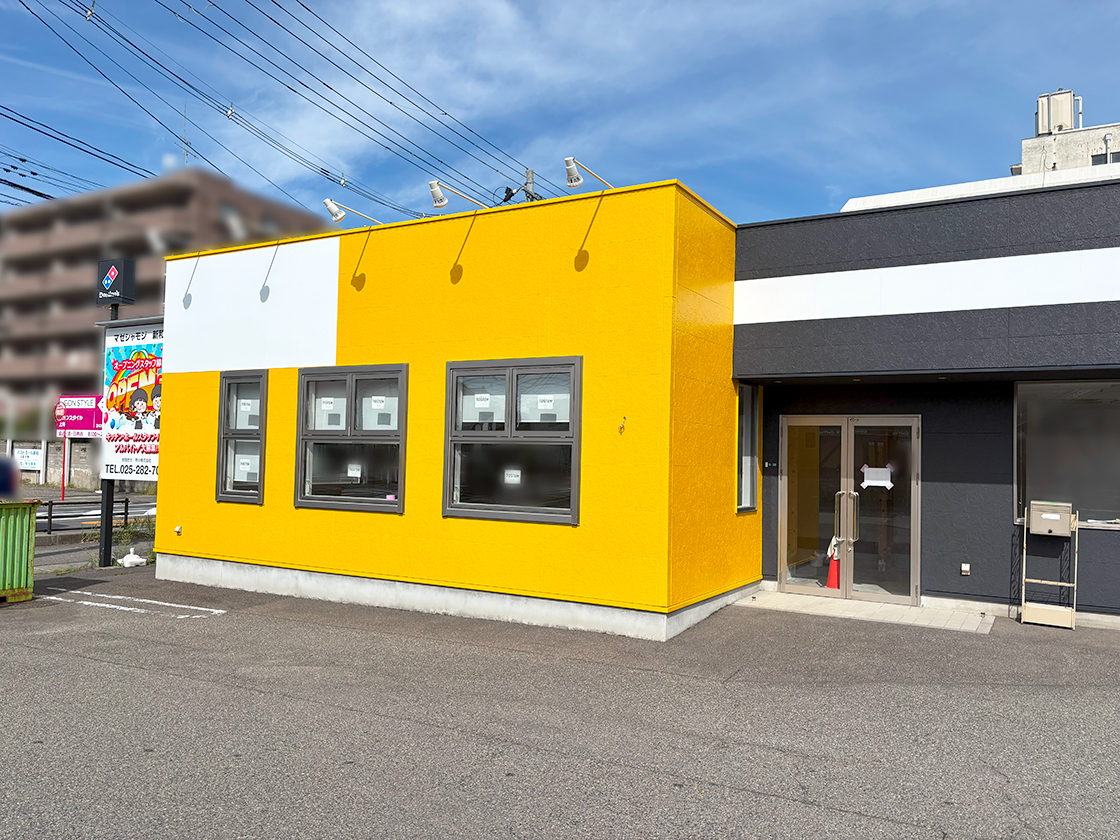 ラーメン まぜそば マゼシャモジ 新和店の外観